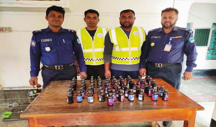 বেনাপোলে ৬১ বোতল ফেন্সিডিল উদ্ধার 