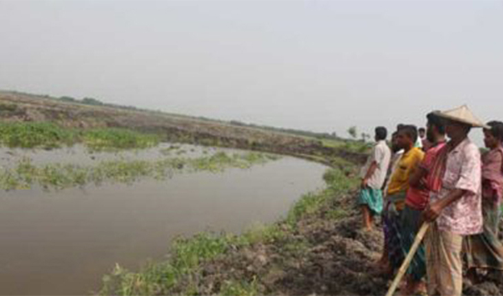 ঝিনাইদহে অবৈধ পুকুর খননে কৃষকরা হচ্ছে ক্