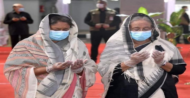 জাতির পিতার প্রতি প্রধানমন্ত্রীর শ্রদ্ধা