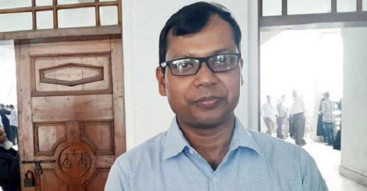 ম্যাজিস্ট্রেট সারোয়ার আলমকে লিগ্যাল নোটি