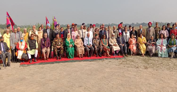 ভারতীয় সশস্ত্র বাহিনীর বীর যোদ্ধারা টাঙ্