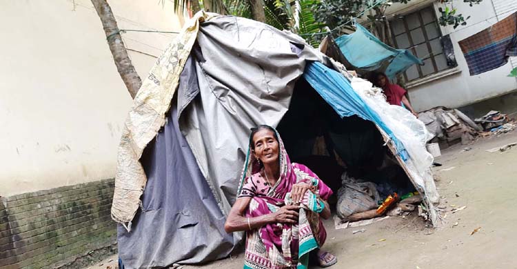 দুই দফায় শত শত ঘর দিলেও আমার ভাগ্যে জোটে