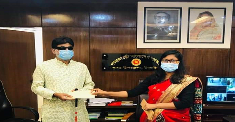 টাঙ্গাইলে অস্বচ্ছল সাংস্কৃতিক কর্মীদের ম