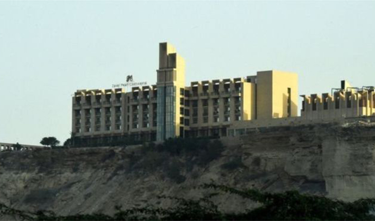 পাকিস্তানের হোটেলে হামলাকারী তিনজনই নিহত