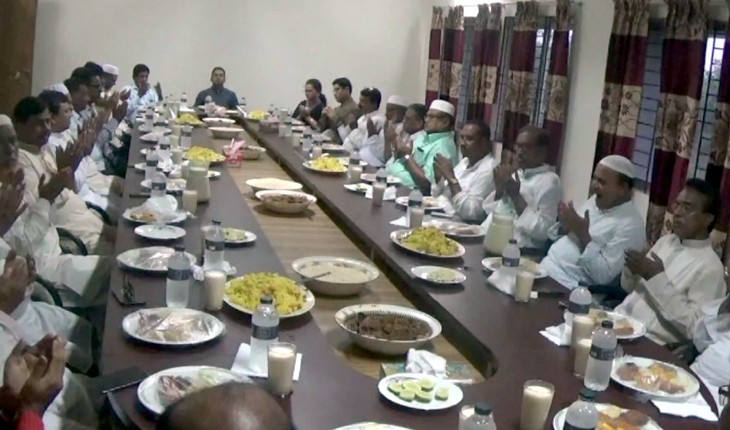 ধনবাড়ী থানায় দোয়া ও ইফতার মাহফিল